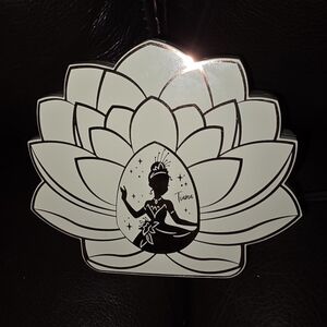 Disney Princess Tiana Rechargable Floral Compact Mirror with Magnification